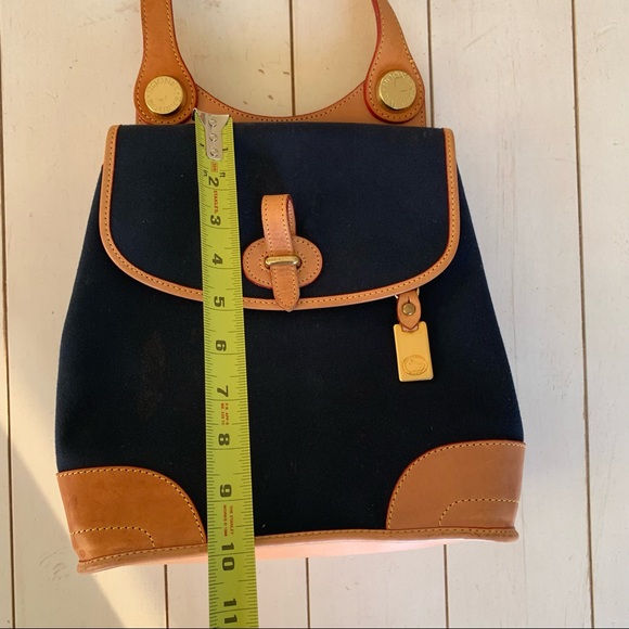 Dooney & Bourke Unique Bag Made in USA - Picture 14 of 16